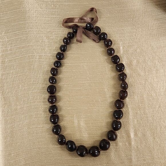 Jeweled Nut of Paradise Kukui Nut Lei - Picture 1 of 4